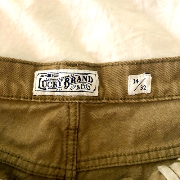 COPY - Lucky Brand Mid-Rise Shorts - Picture 8 of 11